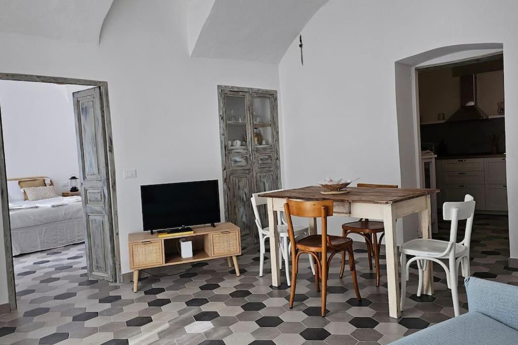 Car.Lo. Casa Vacanze Дольчеаккуа Екстер'єр фото